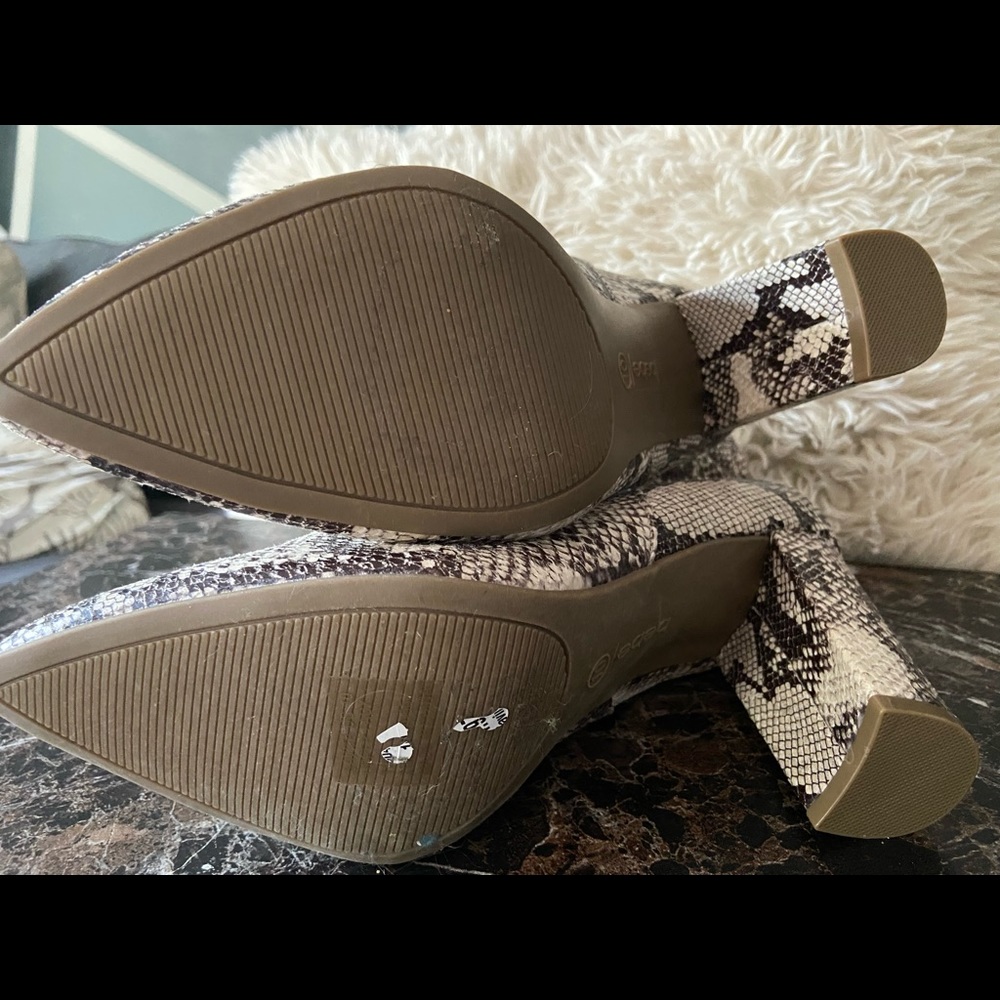 Bebe animal shoe boot size 10 - Picture 4 of 5